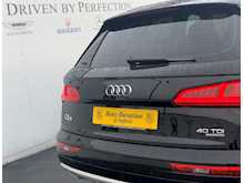 AUDI Q5 2.0 TDI 40 Sport SUV 5dr Diesel S Tronic quattro (s/s) (190 ps)