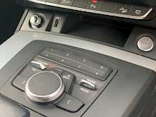 AUDI Q5 2.0 TDI 40 Sport SUV 5dr Diesel S Tronic quattro (s/s) (190 ps)