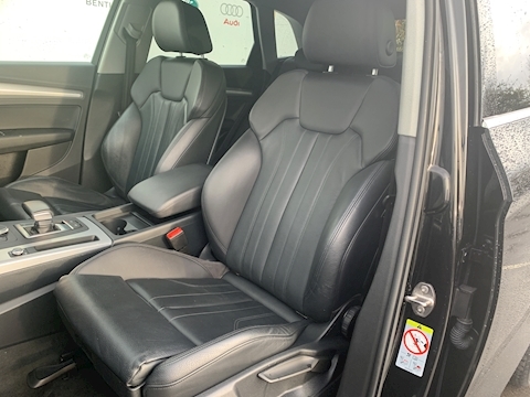 AUDI Q5 2.0 TDI 40 Sport SUV 5dr Diesel S Tronic quattro (s/s) (190 ps)