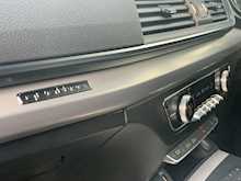 AUDI Q5 2.0 TDI 40 Sport SUV 5dr Diesel S Tronic quattro (s/s) (190 ps)