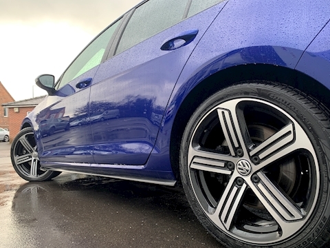 Golf R 2.0 TSI BlueMotion Tech R Hatchback 5dr Petrol DSG 4Motion (s/s) (310 ps)