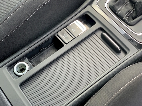 Golf R 2.0 TSI BlueMotion Tech R Hatchback 5dr Petrol DSG 4Motion (s/s) (310 ps)