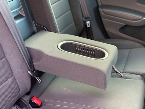 Golf R 2.0 TSI BlueMotion Tech R Hatchback 5dr Petrol DSG 4Motion (s/s) (310 ps)