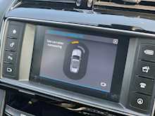 Jaguar F Pace 2.0d R-Sport SUV 5dr Diesel Auto AWD (s/s) (240 ps)