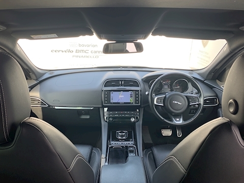 Jaguar F Pace 2.0d R-Sport SUV 5dr Diesel Auto AWD (s/s) (240 ps)