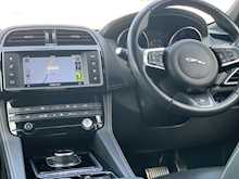 Jaguar F Pace 2.0d R-Sport SUV 5dr Diesel Auto AWD (s/s) (240 ps)