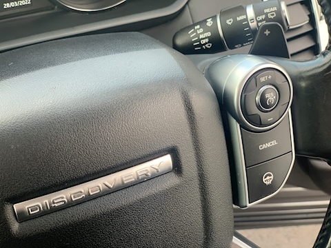 Land Rover Discovery 3.0 TD V6 HSE SUV 5dr Diesel Auto 4WD (s/s) (258 ps)