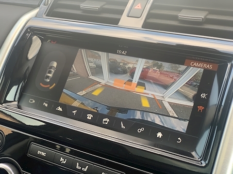 Land Rover Discovery 3.0 TD V6 HSE SUV 5dr Diesel Auto 4WD (s/s) (258 ps)