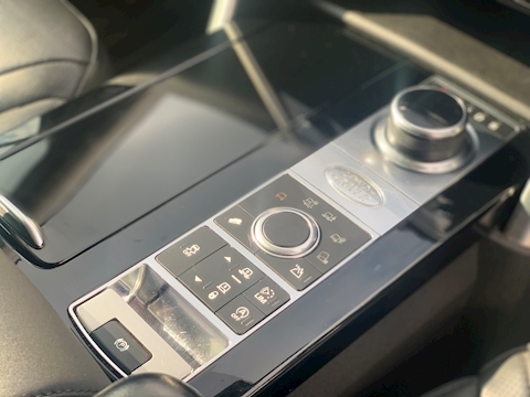 Land Rover Discovery 3.0 TD V6 HSE SUV 5dr Diesel Auto 4WD (s/s) (258 ps)