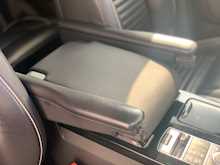 Land Rover Discovery 3.0 TD V6 HSE SUV 5dr Diesel Auto 4WD (s/s) (258 ps)