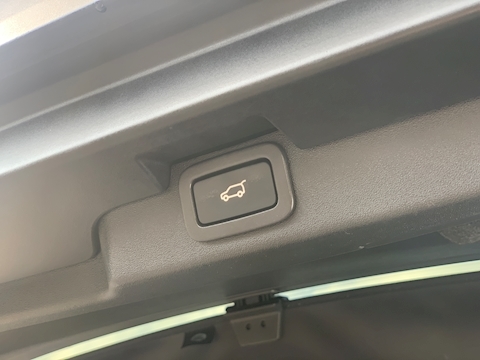 Land Rover Discovery 3.0 TD V6 HSE SUV 5dr Diesel Auto 4WD (s/s) (258 ps)