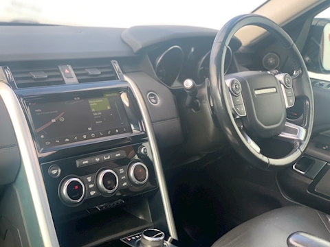 Land Rover Discovery 3.0 TD V6 HSE SUV 5dr Diesel Auto 4WD (s/s) (258 ps)