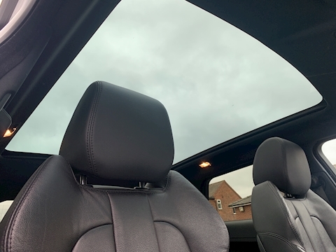 Range Rover Evoque SD4 Pure Tech SUV 2.2 Automatic Diesel