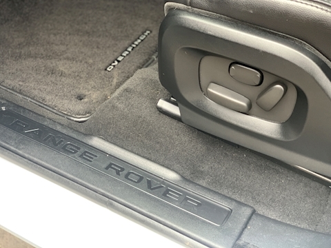 Range Rover Evoque SD4 Pure Tech SUV 2.2 Automatic Diesel