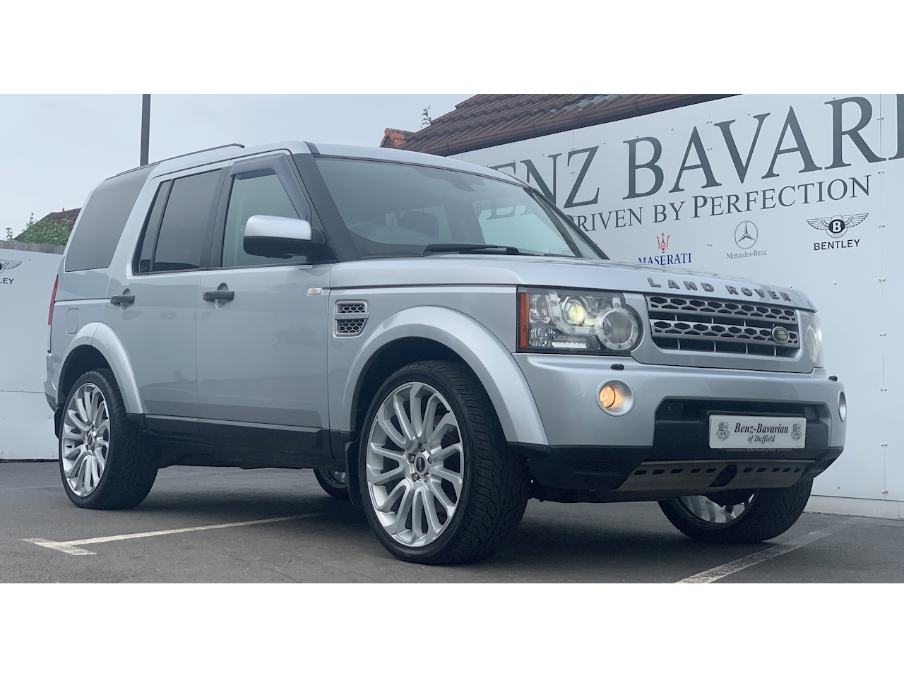 Land Rover Discovery 4 3.0 TD V6 HSE SUV 5dr Diesel Auto 4WD Euro 4 (245 ps)
