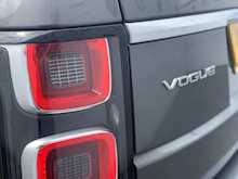 Range Rover 3.0 TD V6 Vogue SUV 5dr Diesel Auto 4WD Euro 6 (s/s) (258 ps)
