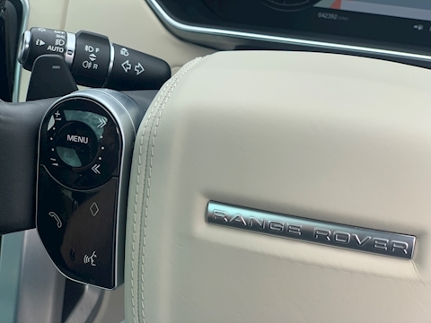 Range Rover 3.0 TD V6 Vogue SUV 5dr Diesel Auto 4WD Euro 6 (s/s) (258 ps)