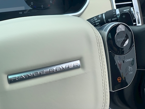 Range Rover 3.0 TD V6 Vogue SUV 5dr Diesel Auto 4WD Euro 6 (s/s) (258 ps)