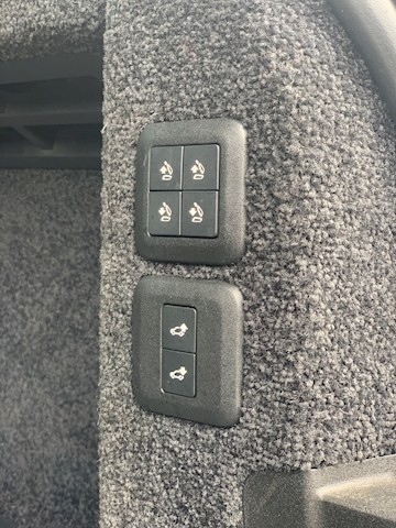 Range Rover 3.0 TD V6 Vogue SUV 5dr Diesel Auto 4WD Euro 6 (s/s) (258 ps)