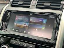 Land Rover Discovery 3.0 TD V6 HSE Luxury SUV 5dr Diesel Auto 4WD Euro 6