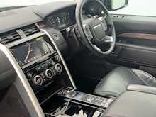 Land Rover Discovery 3.0 TD V6 HSE Luxury SUV 5dr Diesel Auto 4WD Euro 6