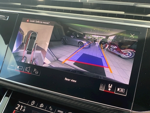 4.0 TFSI V8 Vorsprung SUV 5dr Petrol Tiptronic quattro Euro 6 (s/s) (600 ps)