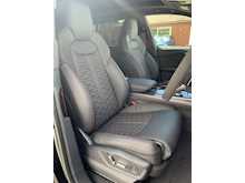 Audi RSQ8 4.0 TFSI V8 Vorsprung SUV 5dr Petrol Tiptronic quattro Euro 6 (s/s) (600 ps)