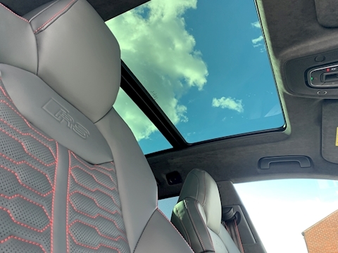 4.0 TFSI V8 Vorsprung SUV 5dr Petrol Tiptronic quattro Euro 6 (s/s) (600 ps)