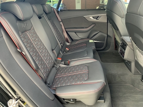 4.0 TFSI V8 Vorsprung SUV 5dr Petrol Tiptronic quattro Euro 6 (s/s) (600 ps)