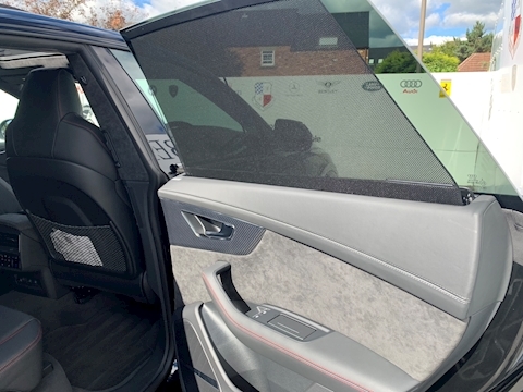 4.0 TFSI V8 Vorsprung SUV 5dr Petrol Tiptronic quattro Euro 6 (s/s) (600 ps)