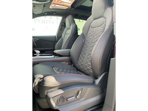 4.0 TFSI V8 Vorsprung SUV 5dr Petrol Tiptronic quattro Euro 6 (s/s) (600 ps)