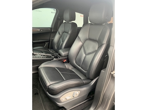 Porsche Macan 3.0 TD V6 S SUV 5dr Diesel PDK 4WD Euro 6 (s/s) (258 ps)