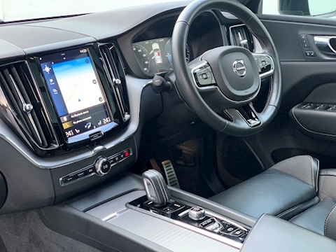 Volvo XC60 2.0h T8 Twin Engine 11.6kWh R-Design Pro SUV 5dr Petrol Plug-in Hybrid Auto AWD Euro 6 (s/s) (390 ps)