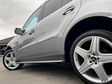 Mercedes-Benz M Class ML350 CDI V6 BlueEfficiency Sport