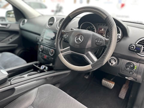 3.0 ML350 CDI V6 BlueEfficiency Sport SUV 5dr Diesel Tiptronic 4WD Euro 5 (231 ps)