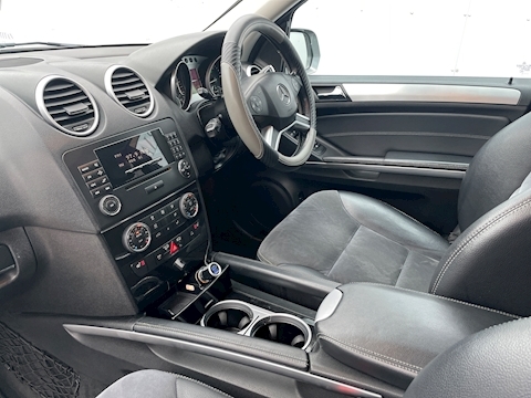 3.0 ML350 CDI V6 BlueEfficiency Sport SUV 5dr Diesel Tiptronic 4WD Euro 5 (231 ps)