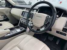Land Rover Range Rover 4.4 SD V8 Autobiography SUV 5dr Diesel Auto 4WD Euro 5 (339 ps)