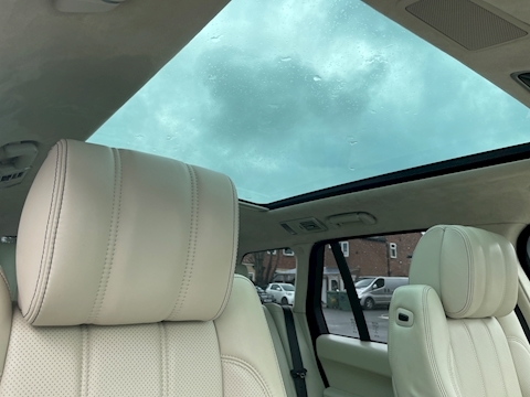 4.4 SD V8 Autobiography SUV 5dr Diesel Auto 4WD Euro 5 (339 ps)