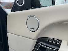 Land Rover Range Rover 4.4 SD V8 Autobiography SUV 5dr Diesel Auto 4WD Euro 5 (339 ps)