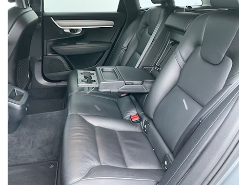 Volvo V90 2.0 D4 Momentum Estate 5dr Diesel Auto Euro 6 (s/s) (190 ps)