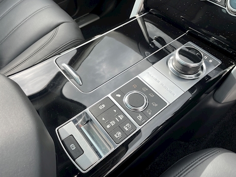 3.0 TD V6 Vogue SUV 5dr Diesel Auto 4WD Euro 6 (s/s) (258 ps)