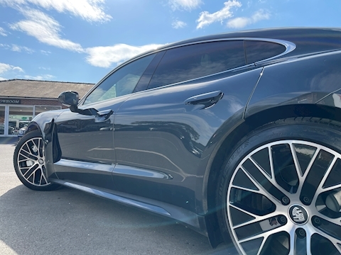 Performance Plus 93.4kWh Turbo Saloon 4dr Electric Auto 4WD (11kW Charger) (680 ps)