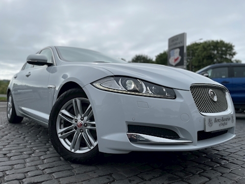 2.2d Luxury Saloon 4dr Diesel Auto Euro 5 (s/s) (163 ps)