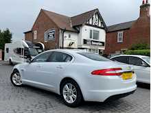 Jaguar XF 2.2d LUXURY Saloon 4dr Diesel Auto Euro 5 (s/s) (163 ps)