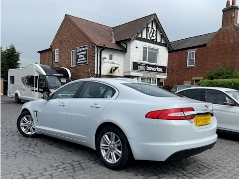 2.2d Luxury Saloon 4dr Diesel Auto Euro 5 (s/s) (163 ps)