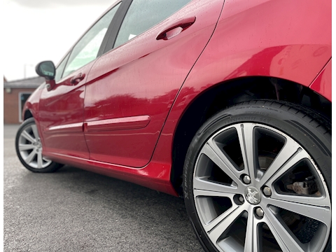 1.6 e-HDi Active Hatchback 5dr Diesel Manual Euro 5 (s/s) (112 ps)