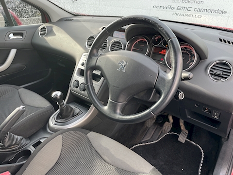 1.6 e-HDi Active Hatchback 5dr Diesel Manual Euro 5 (s/s) (112 ps)