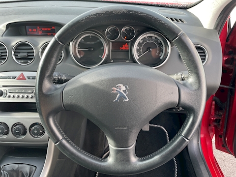 1.6 e-HDi Active Hatchback 5dr Diesel Manual Euro 5 (s/s) (112 ps)