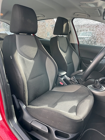 1.6 e-HDi Active Hatchback 5dr Diesel Manual Euro 5 (s/s) (112 ps)