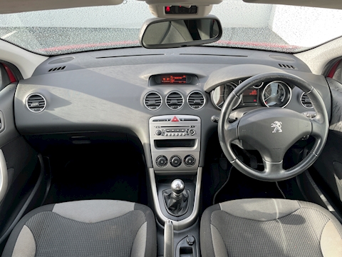 1.6 e-HDi Active Hatchback 5dr Diesel Manual Euro 5 (s/s) (112 ps)